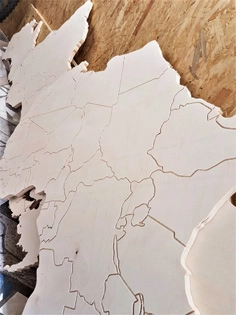 Drewniana mapa świata projekt